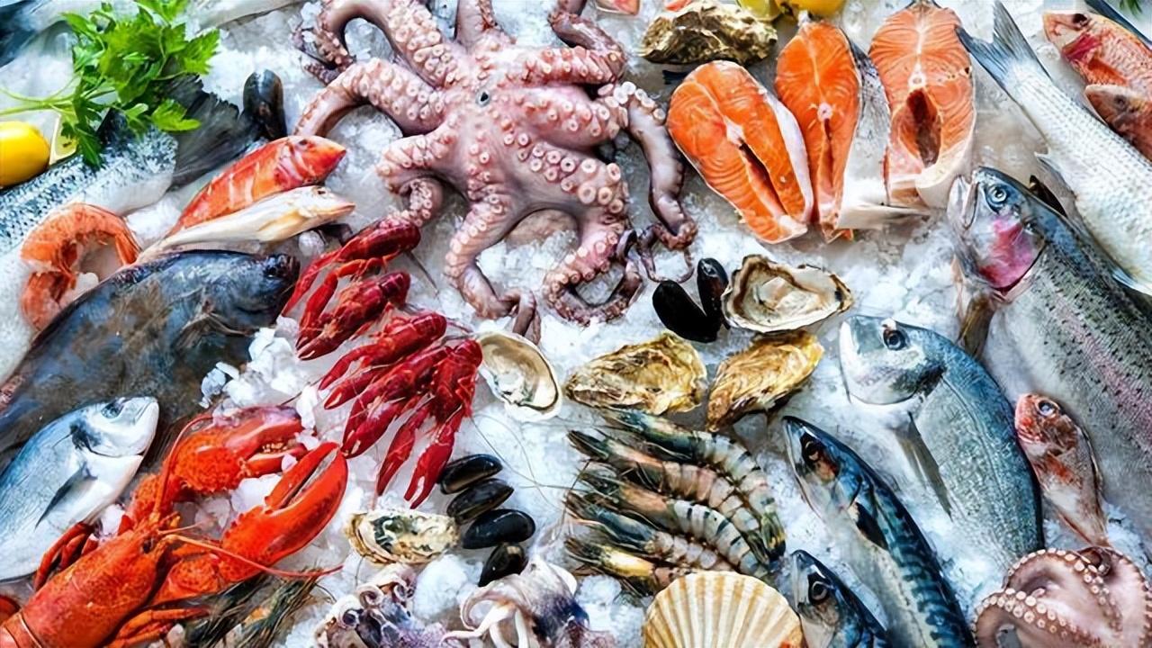 破除飲食迷思 雞鴨魚肉并非癌癥“禁區”，真正需警惕的是這三類水產品